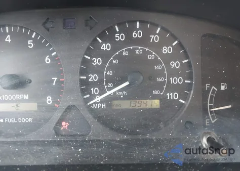 2001 Toyota Corolla Le z USA, uszkodzony, nr VIN 2T1BR12E61C501771